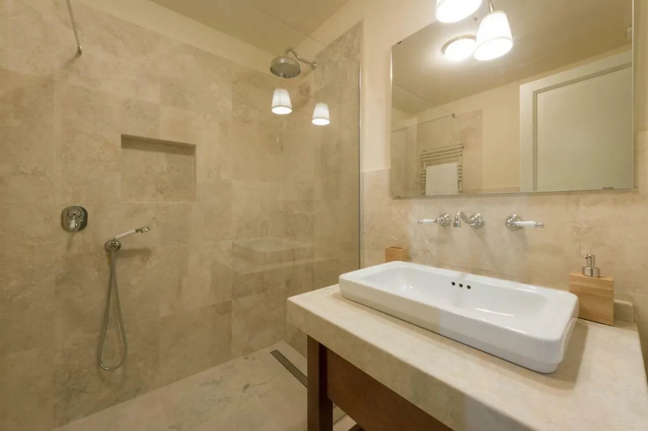 3Bdrm Luxury Apartment In Tuscan Villa,Private Estate, Shared Swimmingpool Florence